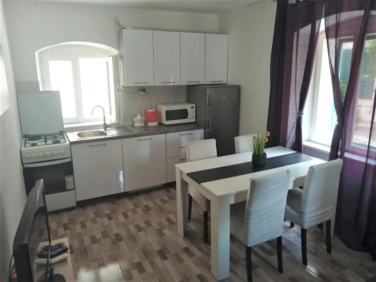 Apartment Karlito Kastela